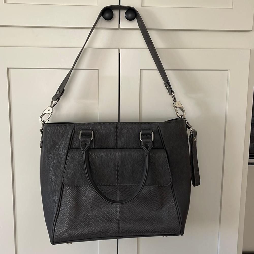 Thirty-One purse